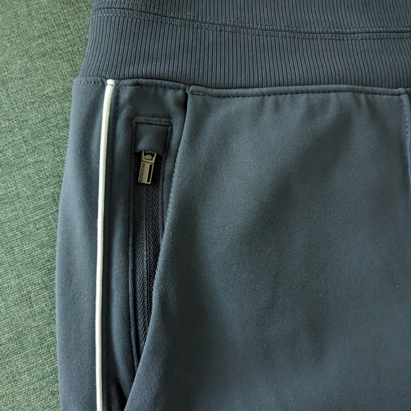 Athleta Venice Wide Leg Sporty/Track Pants - Trendy Gray w/ white stripe size M - Picture 7 of 10